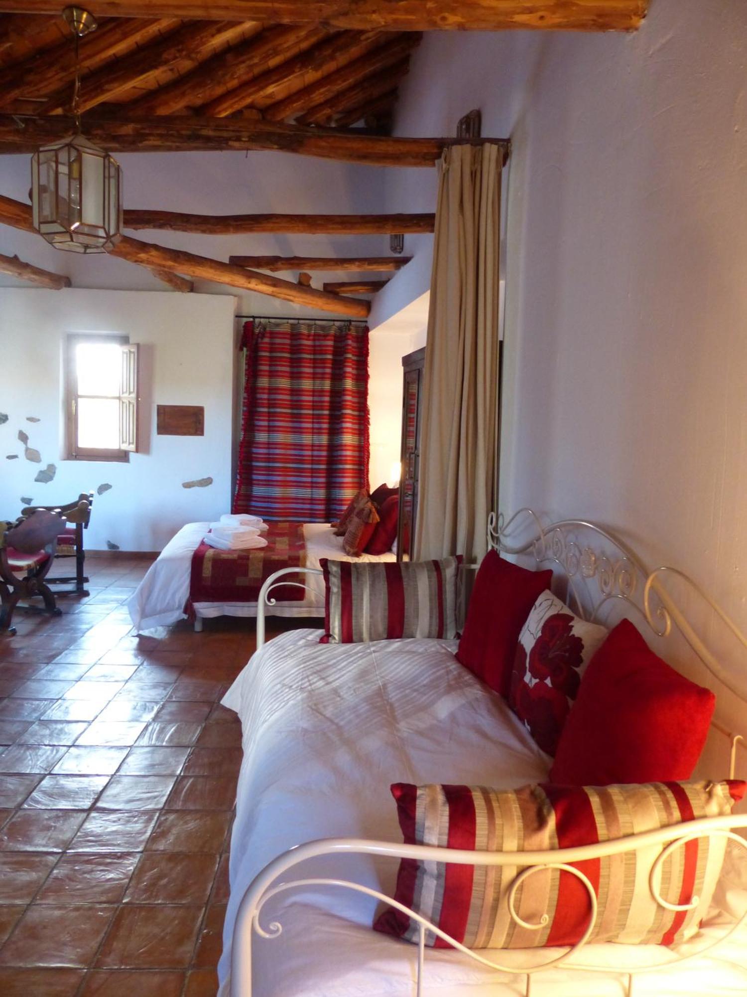 Casita De La Vaca Hotel Mondujar Room photo