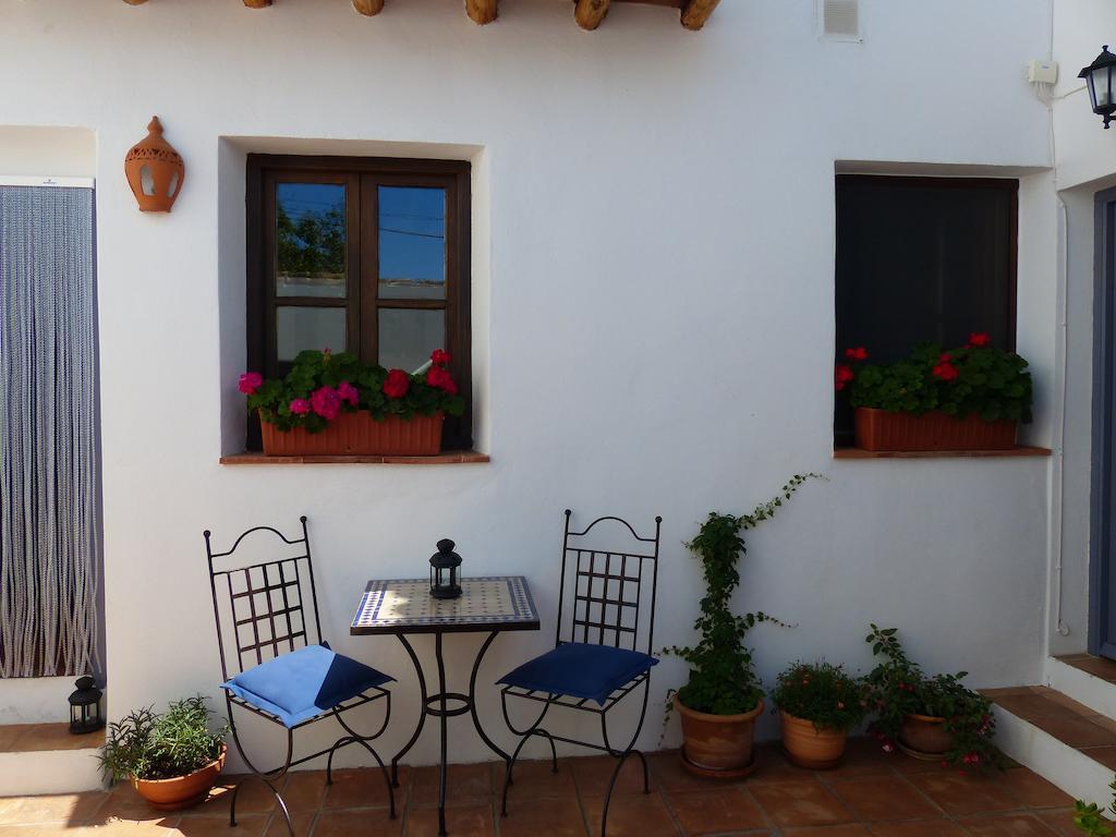 Casita De La Vaca Hotel Mondujar Exterior photo